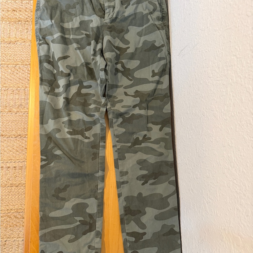 GAP Women's Olive Camouflage Skinny Pants